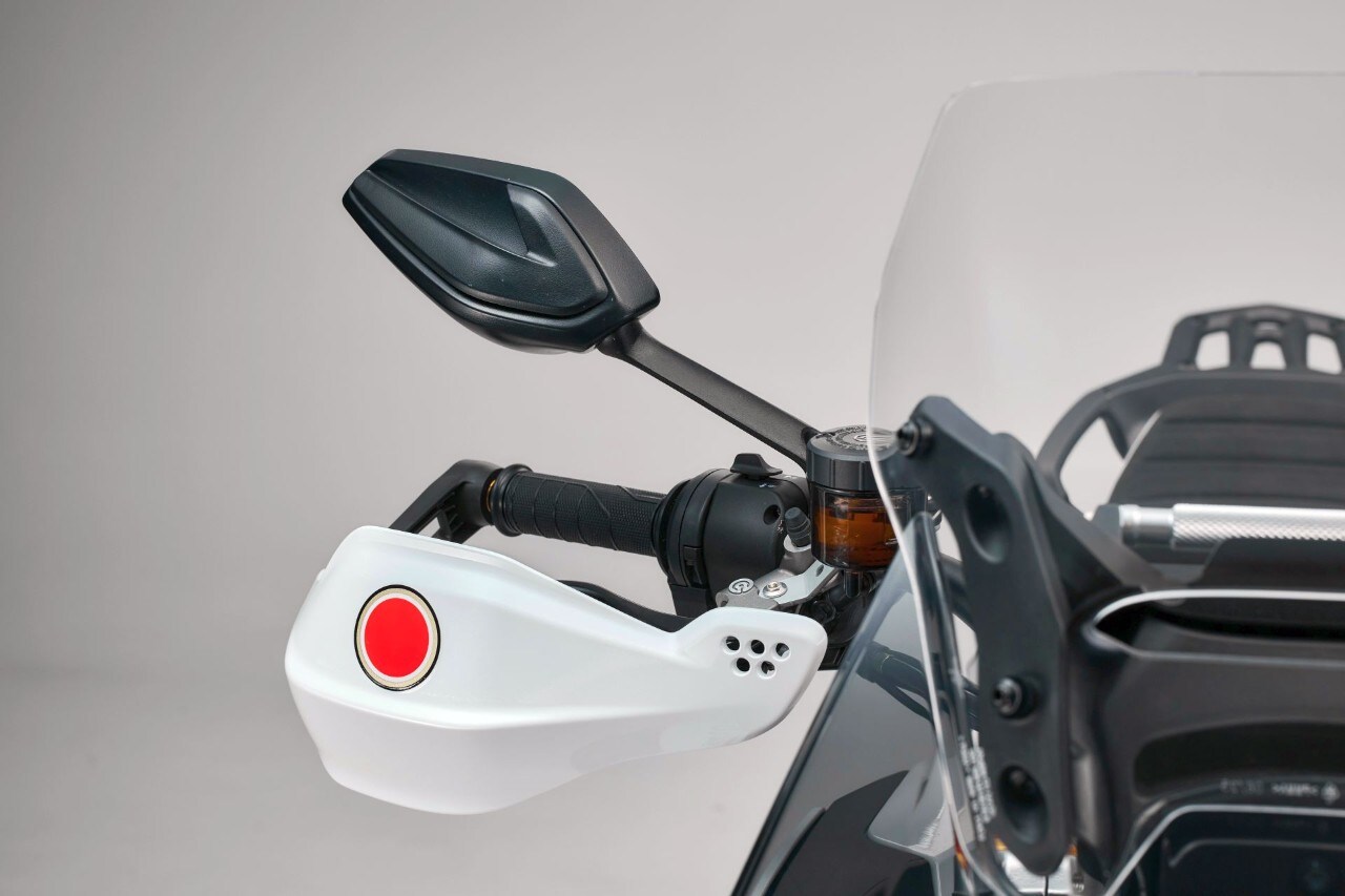 Test ANTEPRIMA - MV Agusta LXP Orioli: lucida follia +VIDEO+